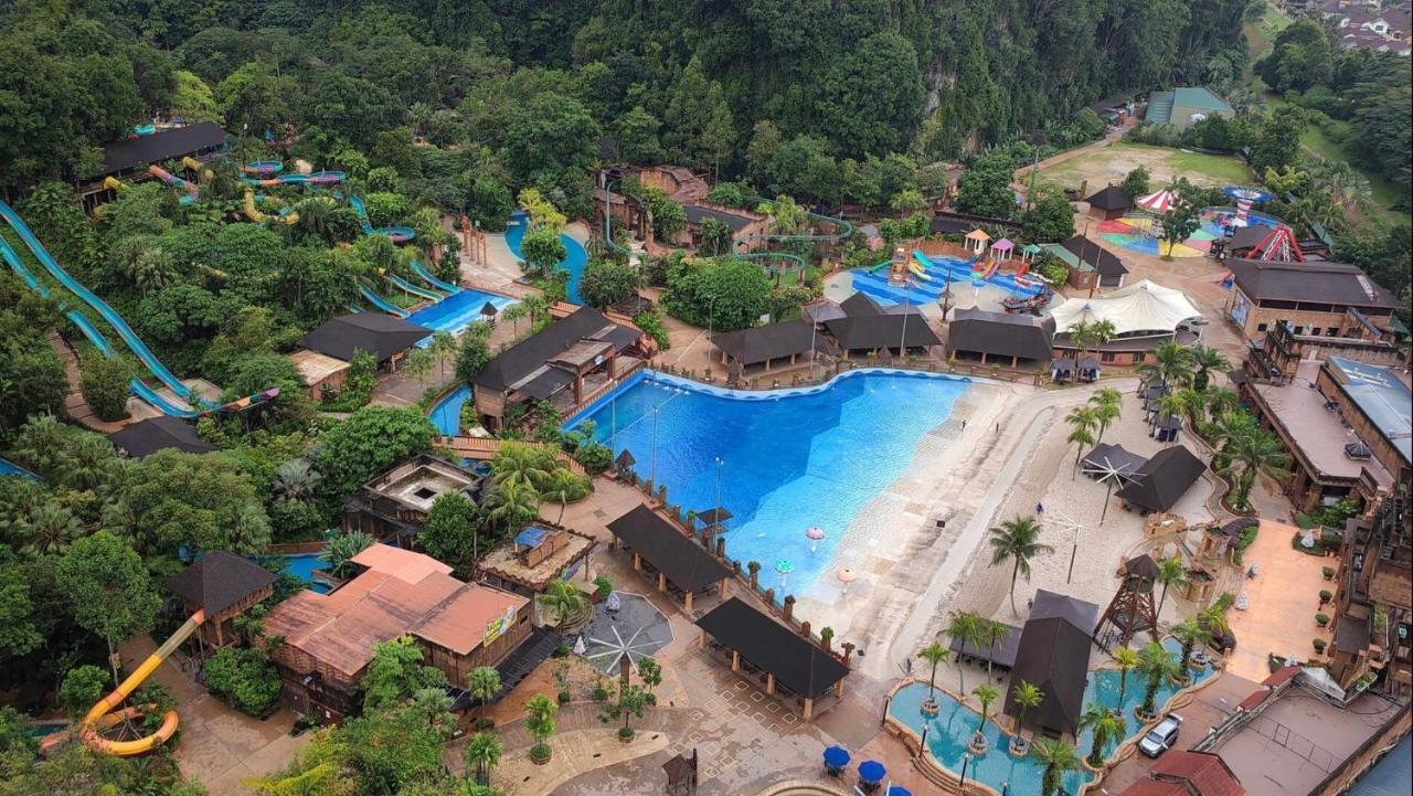 Ipoh Sunway Onsen Suites And Tambun Guesthouse , 3-14Pax 2Parking By Iwh Exterior photo