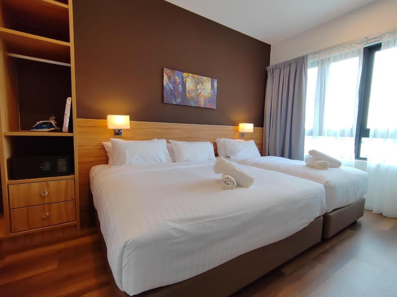Ipoh Sunway Onsen Suites And Tambun Guesthouse , 3-14Pax 2Parking By Iwh Exterior photo