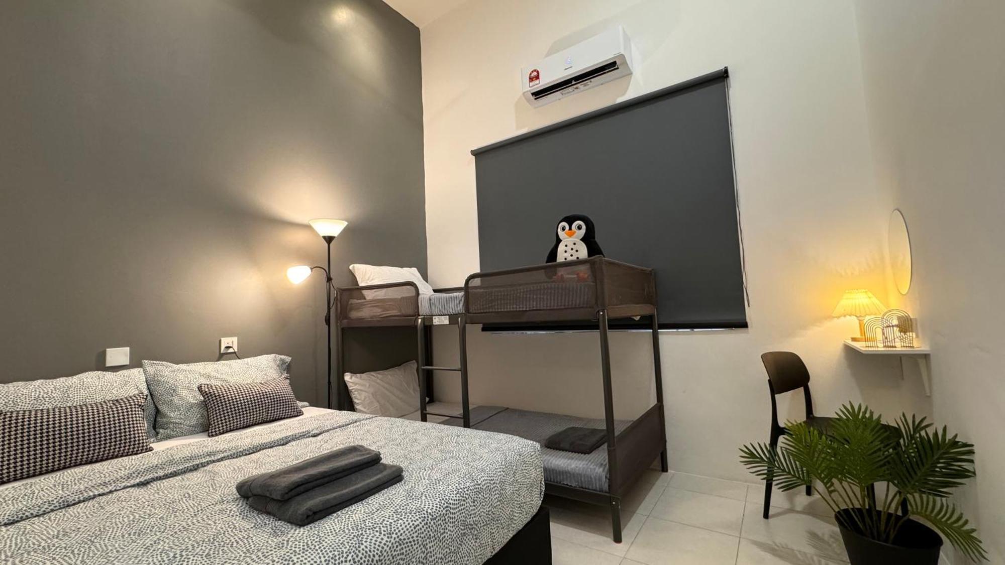 Ipoh Sunway Onsen Suites And Tambun Guesthouse , 3-14Pax 2Parking By Iwh Room photo