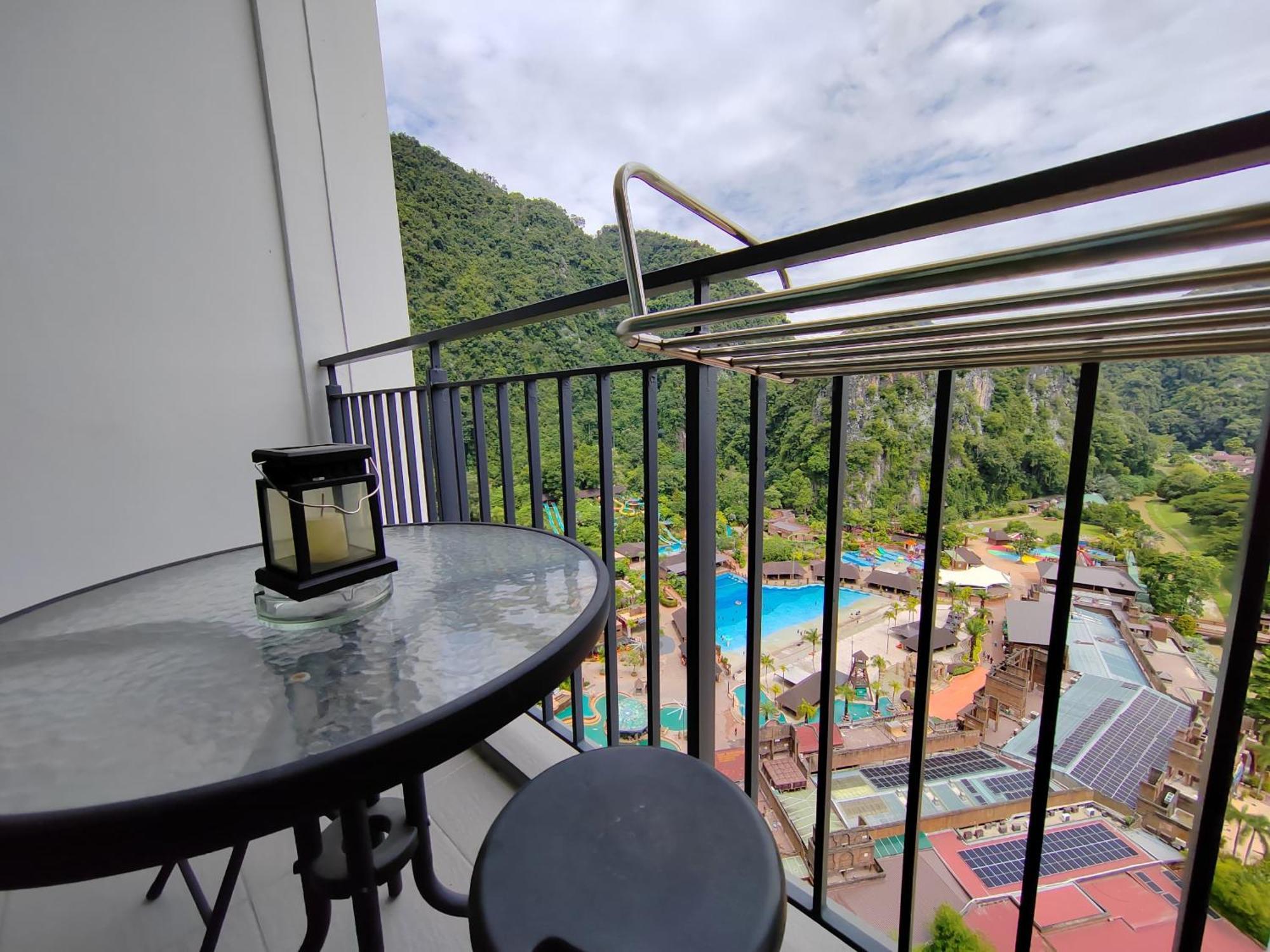 Ipoh Sunway Onsen Suites And Tambun Guesthouse , 3-14Pax 2Parking By Iwh Room photo