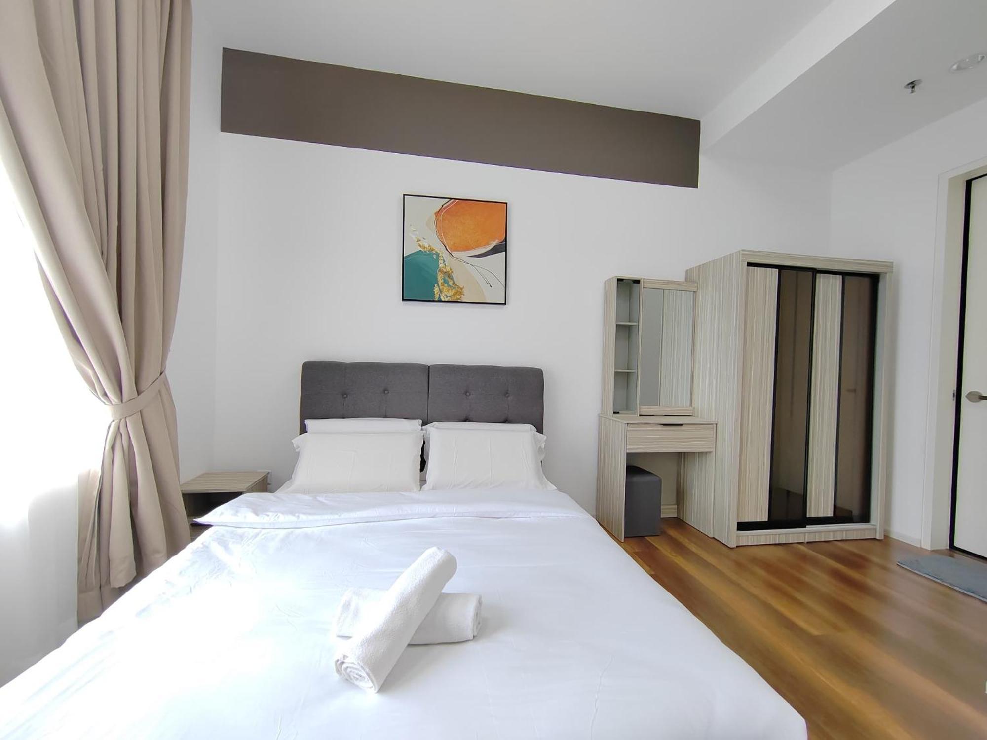 Ipoh Sunway Onsen Suites And Tambun Guesthouse , 3-14Pax 2Parking By Iwh Exterior photo